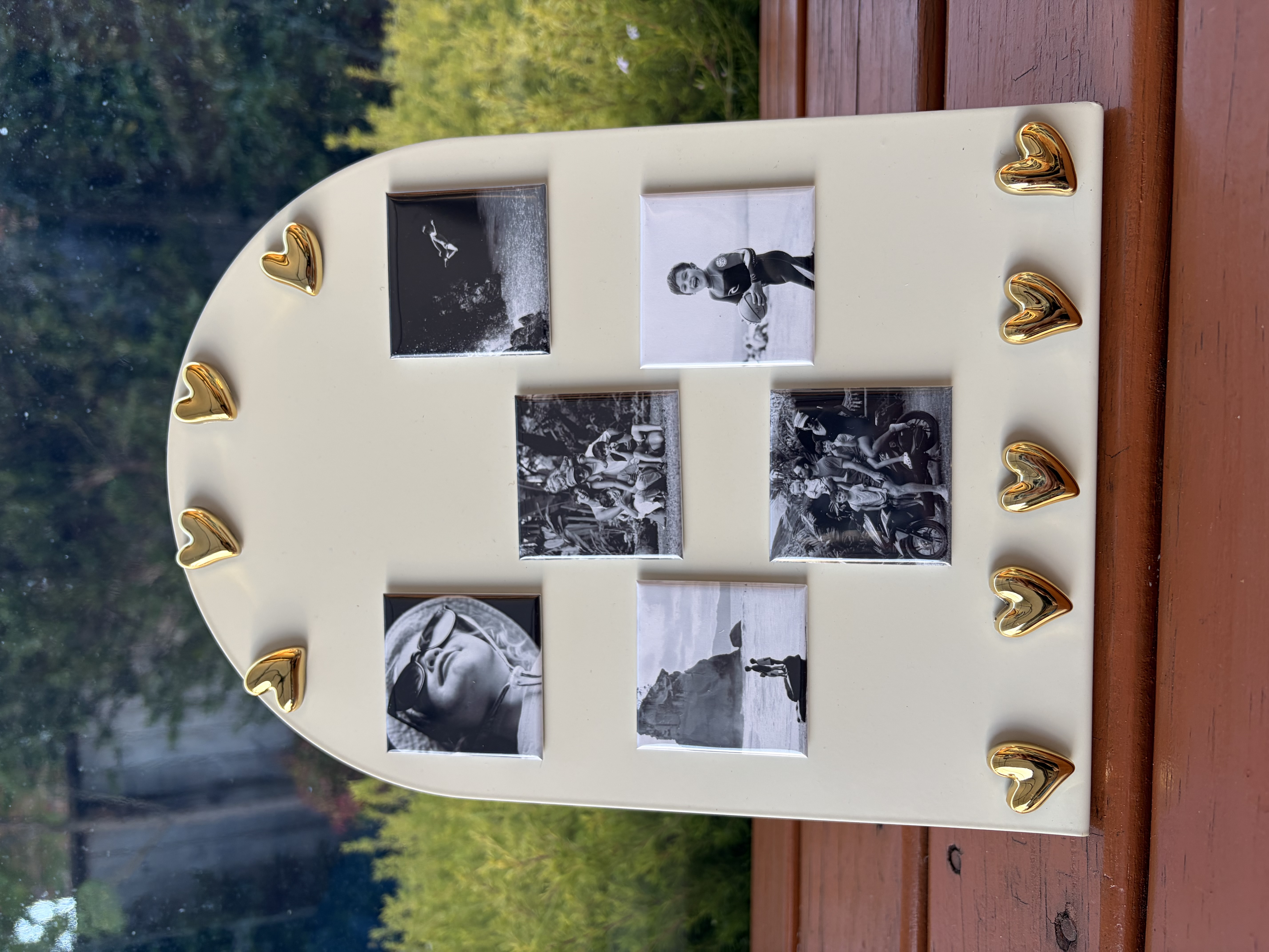Mero Magnets photo magnets on display